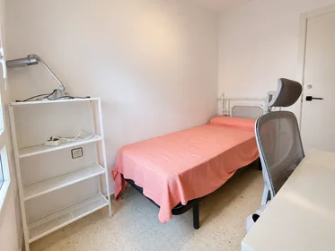 Shared room at Pasaje de Francisca Alba, 2, esc. 0 2º III, image 15 of 15