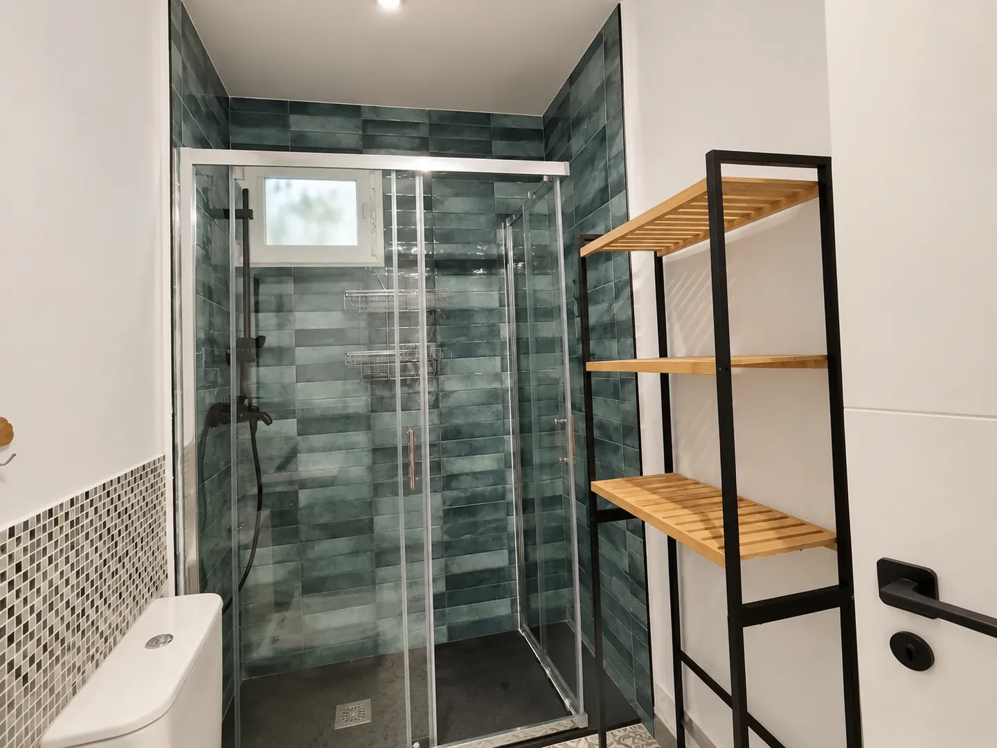 Comfortable and spacious student room in 