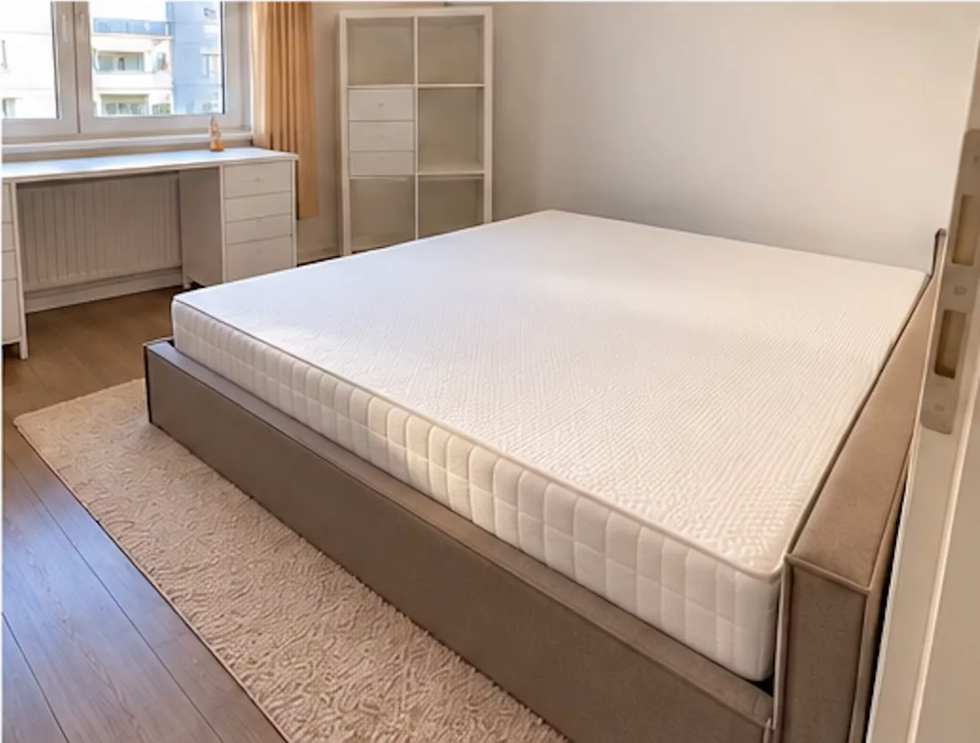 Komfortables und geräumiges Studentenzimmer in