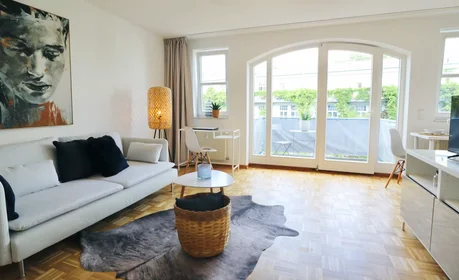 Entire apartment at Rosmarinstraße, Stadtbezirk 2, image 1 of 8