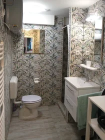 Apartamento inteiro em Vodnikova cesta 2, imagem 4 de 15