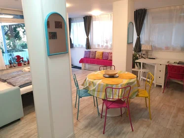 Apartamento inteiro em Vodnikova cesta 2, imagem 9 de 15