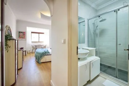 Chambre privée à Areeiro - R. Jorge Castilho, 10A, image 40 de 46