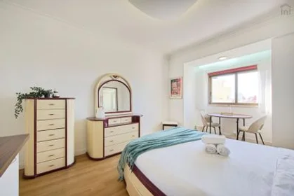 Chambre privée à Areeiro - R. Jorge Castilho, 10A, image 43 de 46