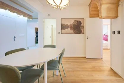 Chambre privée à Areeiro - R. Jorge Castilho, 10A, image 15 de 45