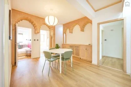 Chambre privée à Areeiro - R. Jorge Castilho, 10A, image 16 de 45