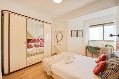 Chambre privée à Areeiro - R. Jorge Castilho, 10A, image 39 de 45