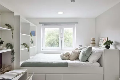 Studio in residence at Kingsmill Studios King's Mill Ln, Huddersfield HD1 3AW, United Kingdom, image 14 of 21
