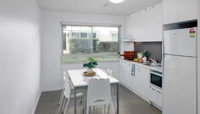Logement entier en résidence à 19 Cooinda Street, Bruce ACT 2617 Australia, image 2 de 32