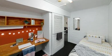 Logement avec 3 chambres à {area}