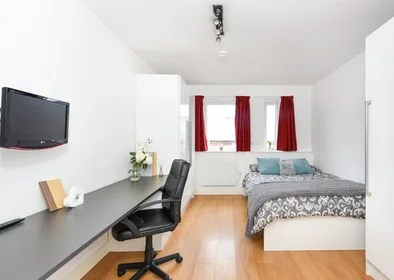 Özel oda Ikamet yerinde konumu 2 Eastern Blvd, Leicester LE2 7FP, United Kingdom, 8 21 görüntüsü