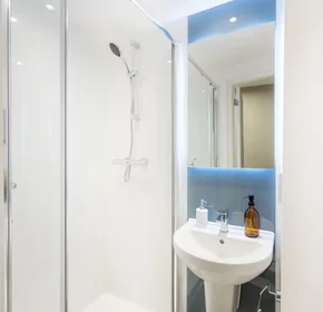 Entire apartment in residence at 3 Unity St, Bristol BS2 0HN, United Kingdom, image 25 of 28