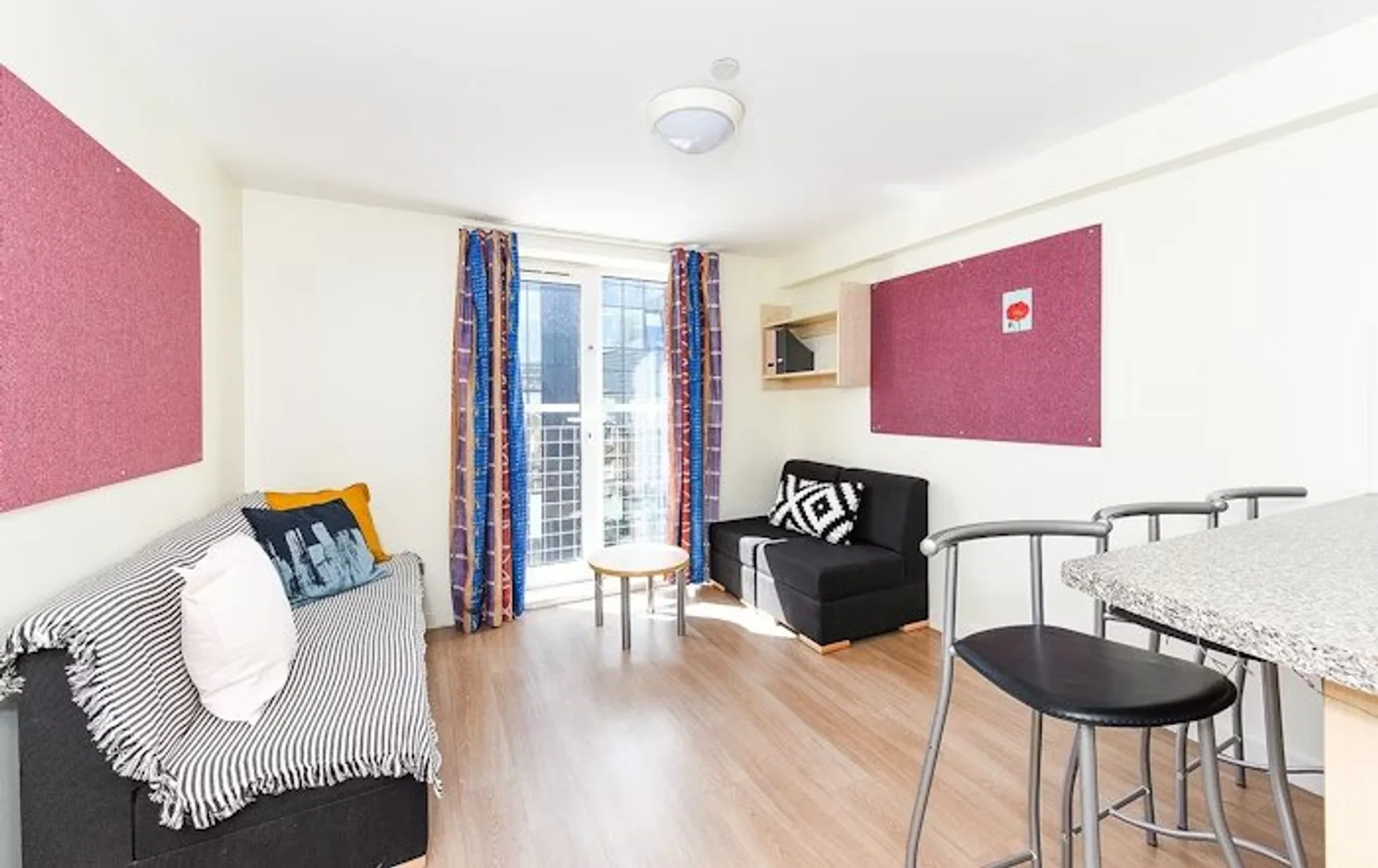 Bright and airy student room with easy university access in