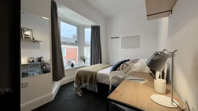 Entire apartment in residence at 126 Empress Rd, Kensington, Liverpool L7 8SF, UK , image 13 of 18