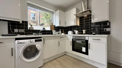 Entire apartment in residence at 126 Empress Rd, Kensington, Liverpool L7 8SF, UK , image 15 of 18