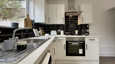 Entire apartment in residence at 126 Empress Rd, Kensington, Liverpool L7 8SF, UK , image 18 of 18
