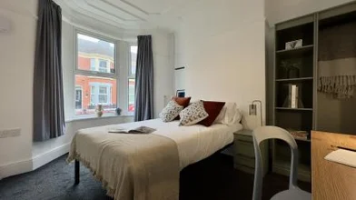 Entire apartment in residence at 126 Empress Rd, Kensington, Liverpool L7 8SF, UK , image 10 of 18