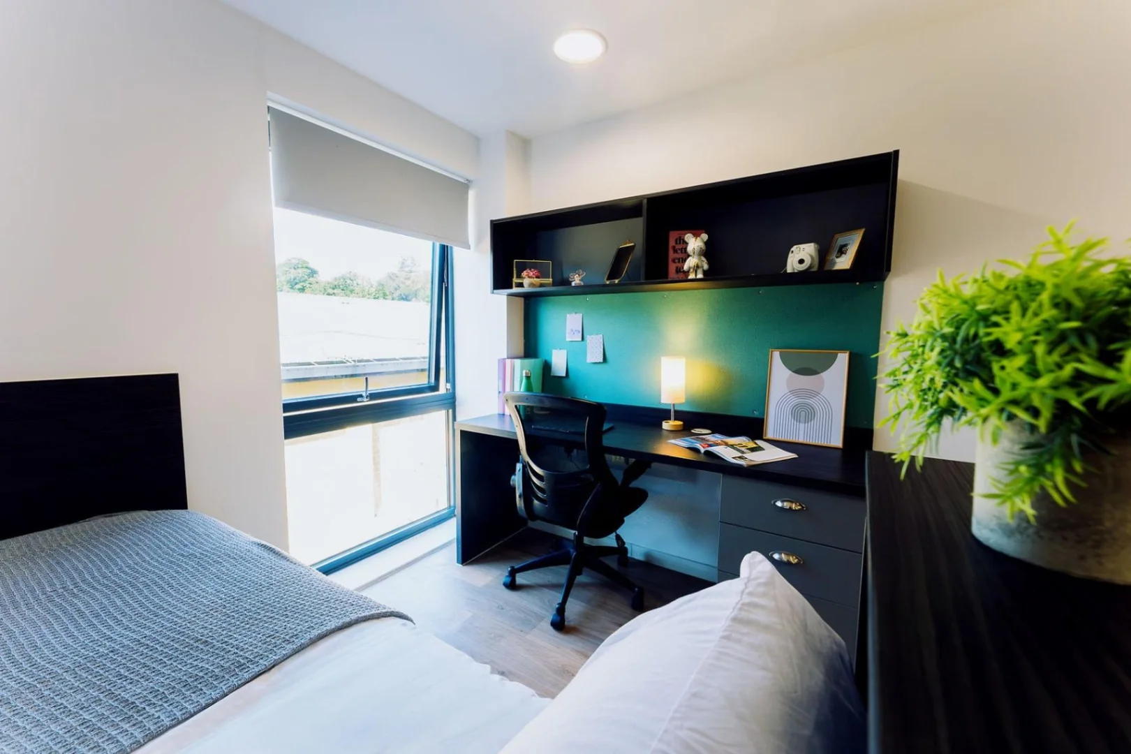Modern student studio with complete amenities in 