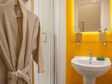 Habitación privada en residencia en Duke St, Norwich NR3 1PD, United Kingdom, imagen 6 de 19