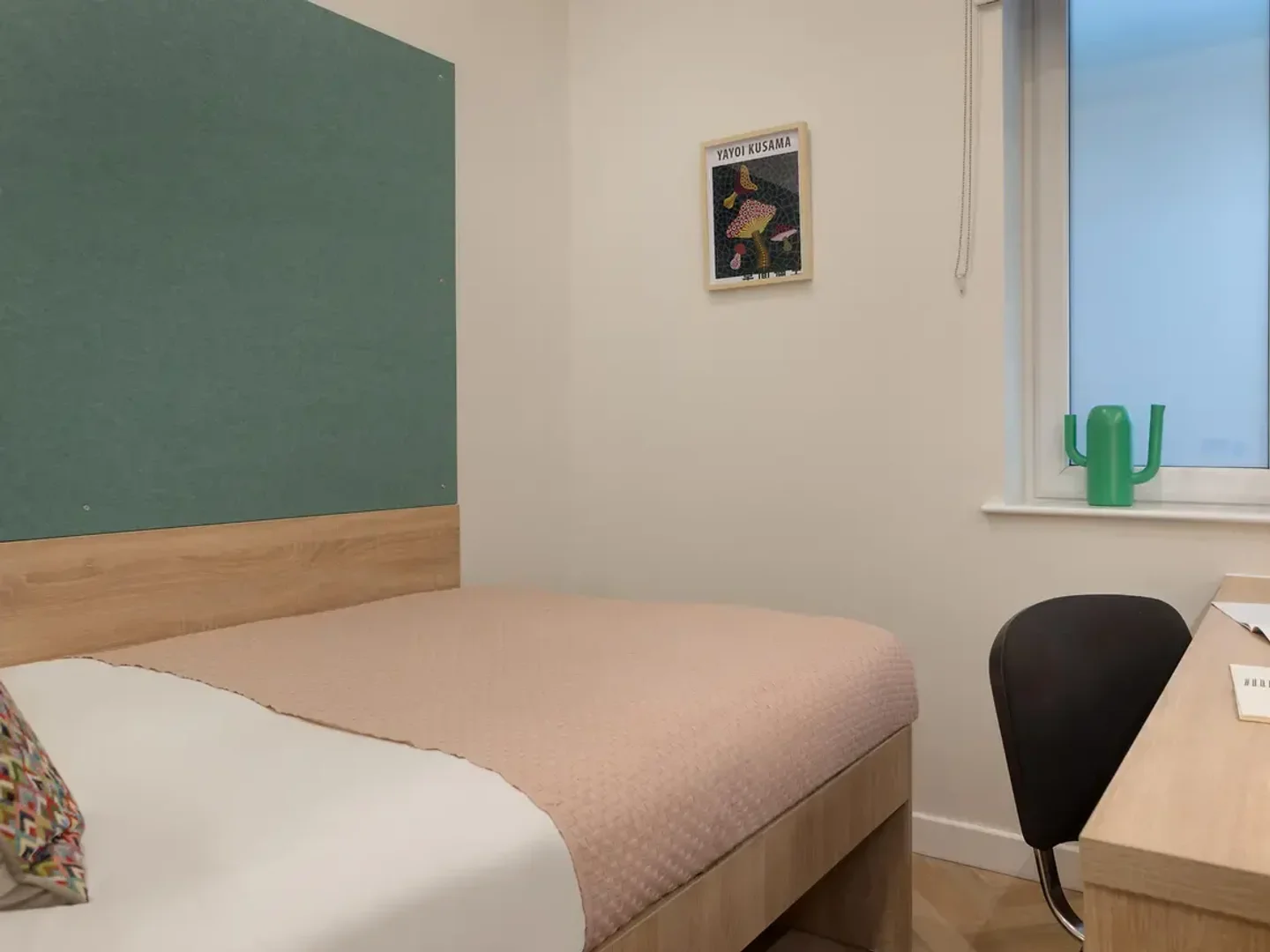 Habitación asequible para estudiantes con buena iluminación en 