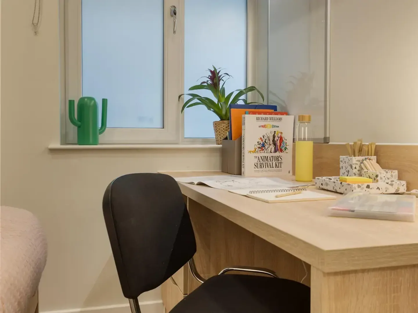 Habitación asequible para estudiantes con buena iluminación en 