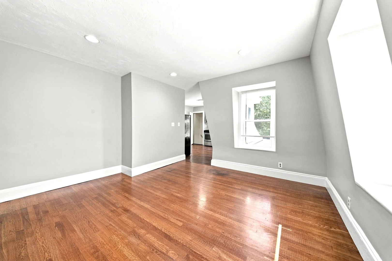 113, Pierce, Unit 2, Hyde Park, Boston, MA, 02136