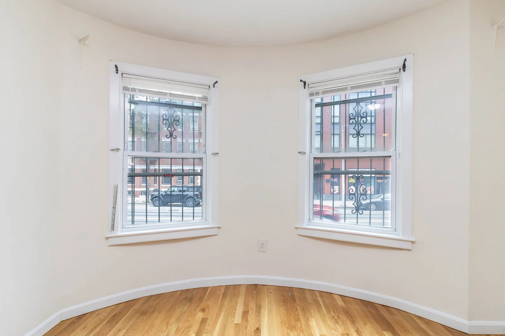 38, South Huntington Ave., Unit 1, Mission Hill, Boston, MA, 02130