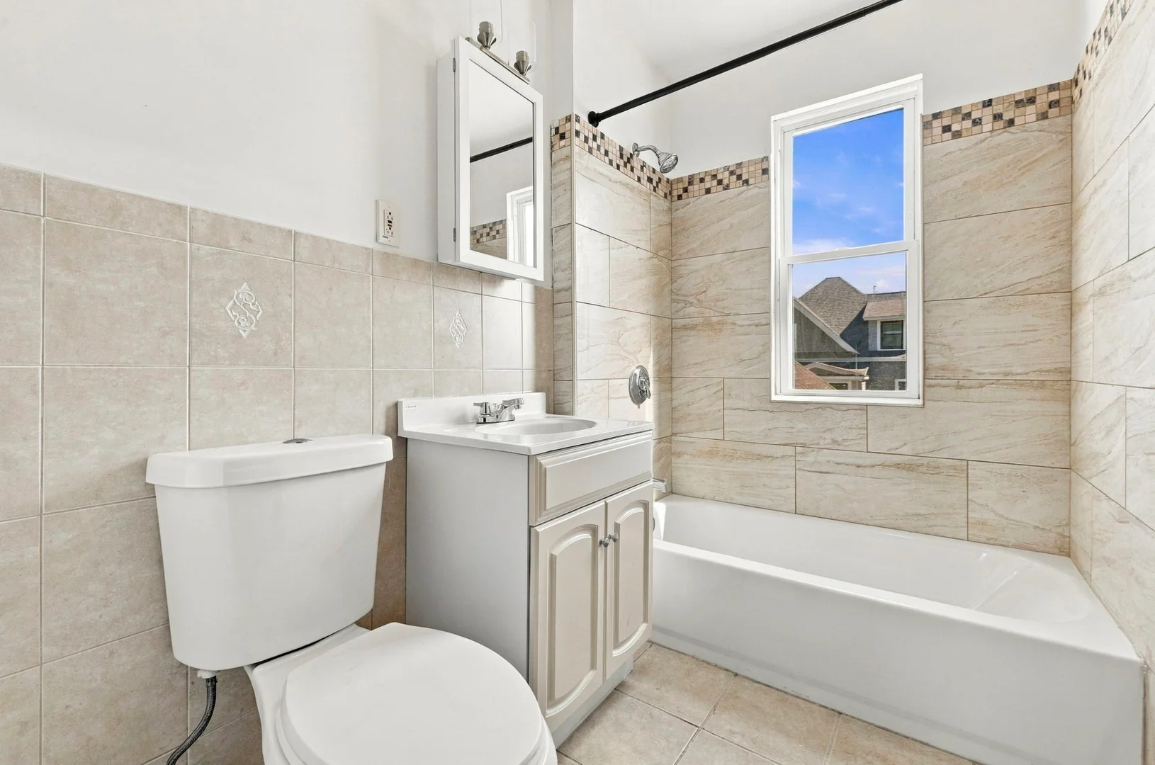 90, Sawyer Ave., Unit 3, Dorchester, Boston, MA, 02125