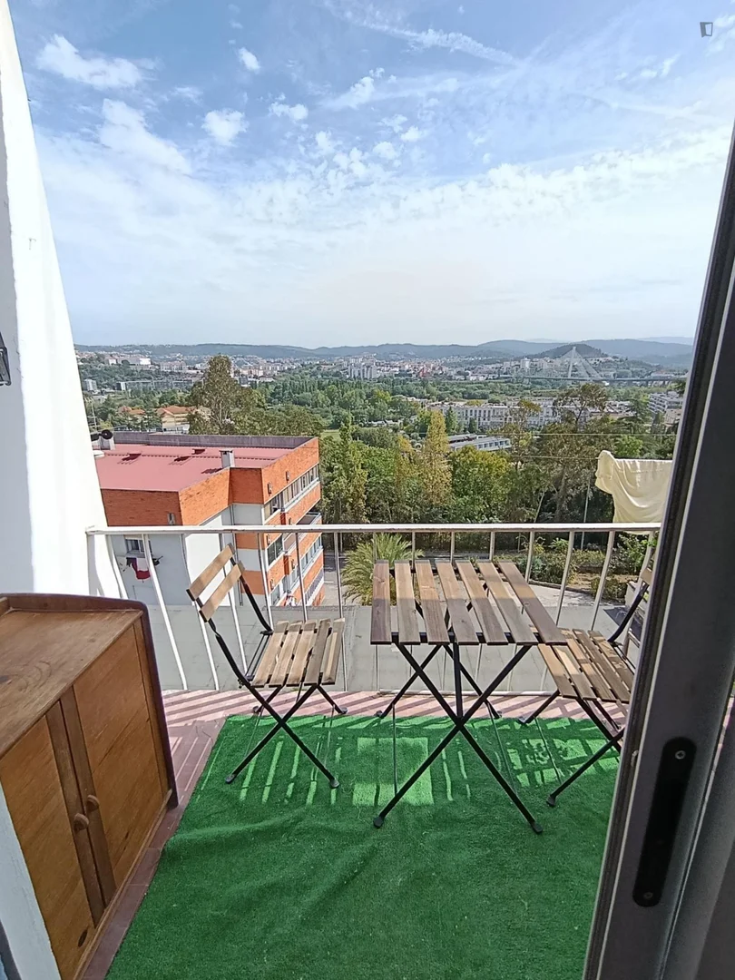Estúdio autónomo para estudantes no centro de 