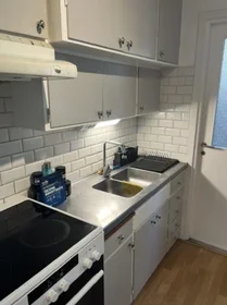 Entire apartment at Sandbackegången 3A, image 2 of 11