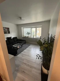 Entire apartment at Sandbackegången 3A, image 3 of 11