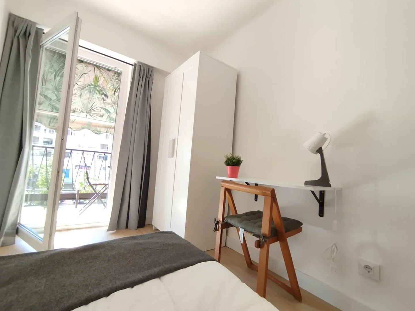 Chambre d'étudiant confortable et spacieuse dans