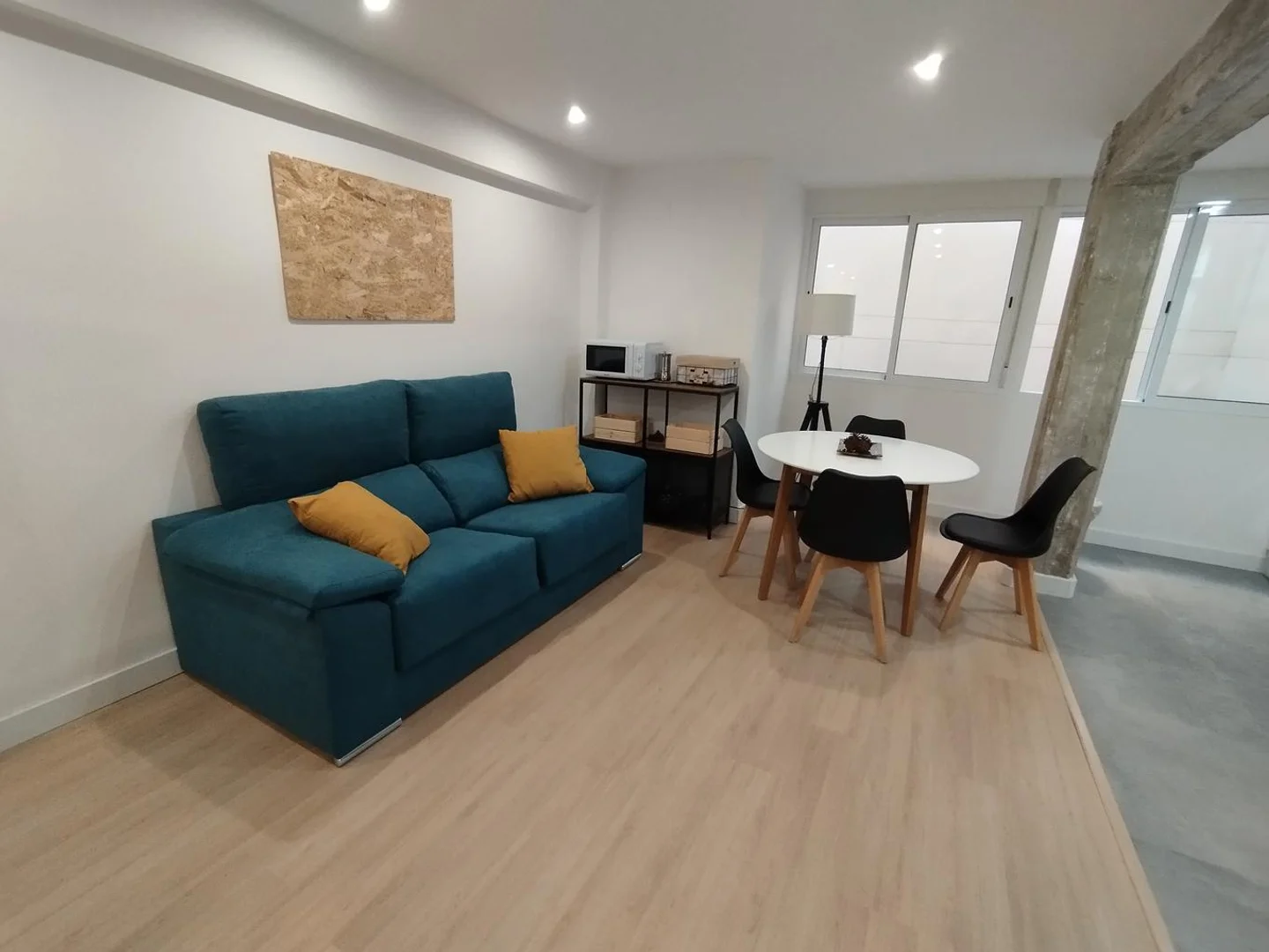 Comfortable and spacious student room in 