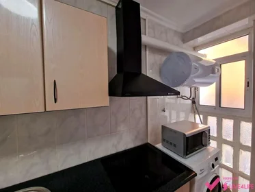 Habitación compartida en Barriada la Palmilla, 5, esc. 0 4º 4.3, imagen 2 de 46