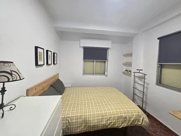 Habitación compartida en Barriada la Palmilla, 5, esc. 0 4º 4.3, imagen 23 de 46