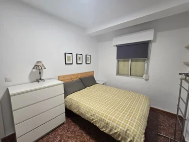 Habitación compartida en Barriada la Palmilla, 5, esc. 0 4º 4.3, imagen 38 de 46
