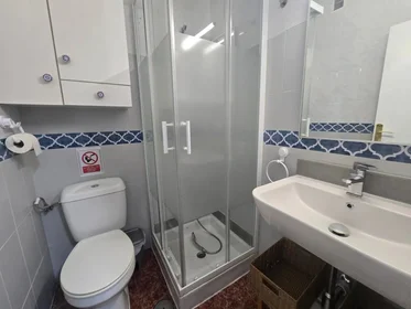 Habitación compartida en Barriada la Palmilla, 5, esc. 0 4º 4.3, imagen 6 de 46