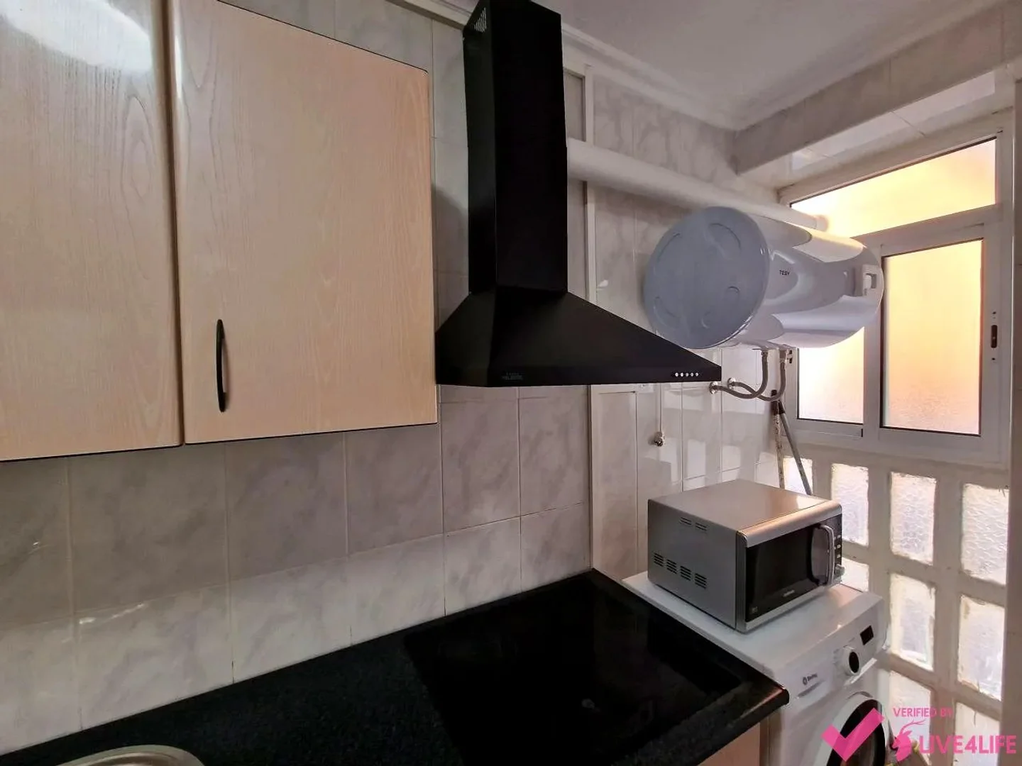 Habitación estudiantil económica cerca del campus en 