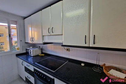 Habitación compartida en Avenida Ronda del Tamarguillo, 25, esc. 0 2º 2B- 4, imagen 26 de 33