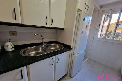 Habitación compartida en Avenida Ronda del Tamarguillo, 25, esc. 0 2º 2B- 4, imagen 27 de 33