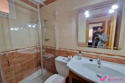 Habitación compartida en Avenida Ronda del Tamarguillo, 25, esc. 0 2º 2B- 4, imagen 33 de 33