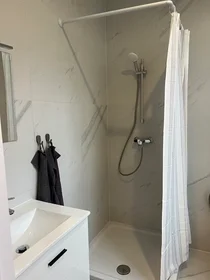 Private room at Rue Astrid, Gosselies, image 6 of 9