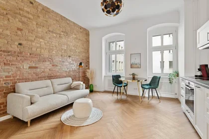 Logement entier à Stettiner Straße, Mitte, image 1 de 10