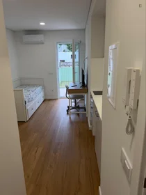 Estúdio em Ladeira do Seminário, imagem 2 de 18