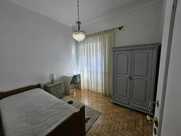 Stanza privata economica a {area}