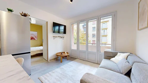 私人房间 在 12 Rue Charles Dumont, 21000 Dijon, France, 21的图像8