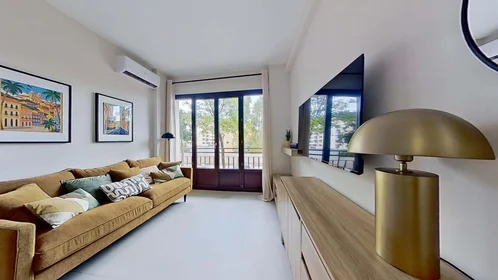 Private room at 51 Bd de Cessole, 06100 Nice, France, image 10 of 15