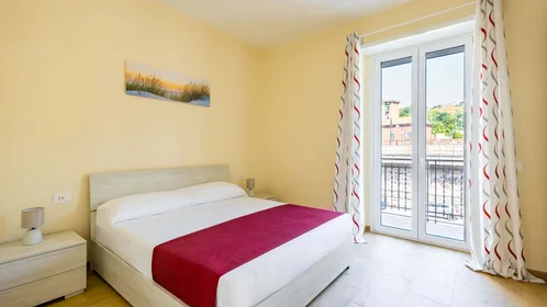 Gesamte Unterkunft in der Via Nuova Poggioreale, 151D, 80143 Napoli NA, Italy, bild 1 von 10