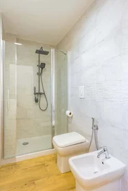 Gesamte Unterkunft in der Via Nuova Poggioreale, 151D, 80143 Napoli NA, Italy, bild 24 von 35