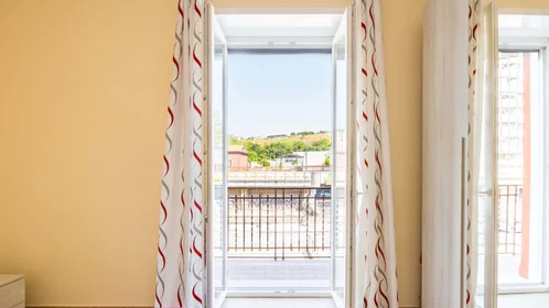 Gesamte Unterkunft in der Via Nuova Poggioreale, 151D, 80143 Napoli NA, Italy, bild 4 von 35